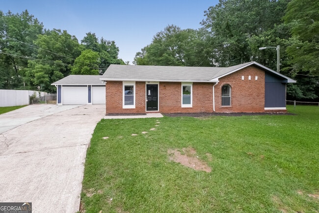 Building Photo - 52 Andover Dr