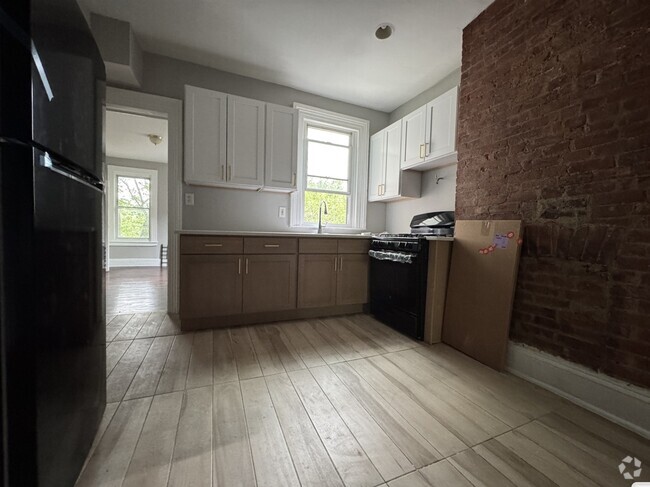 Building Photo - 56 Gardner Ave Unit 2 Rental