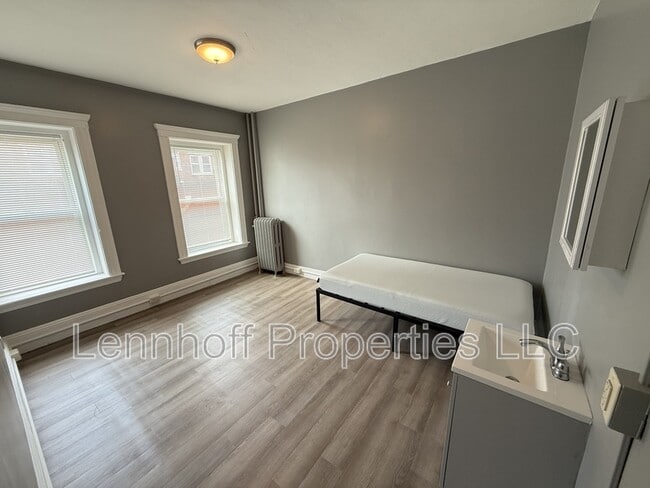 Building Photo - 116 Lafayette St Rental