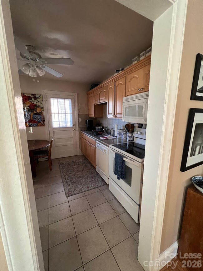 Photo - 1327 S Kings Dr