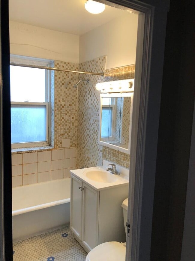 Photo - 3115 W Foster Ave Unit 3117-D3