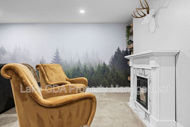 Photo - 3870 N Honeysuckle Dr Unit B