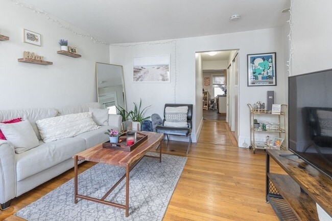 Photo - 69 I St Unit 3