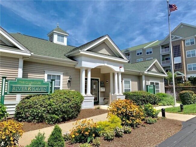 Clubhouse - 96 Mill St Condo Unit 96 Mill Street