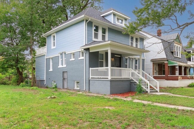 Photo - 120 Woodland St