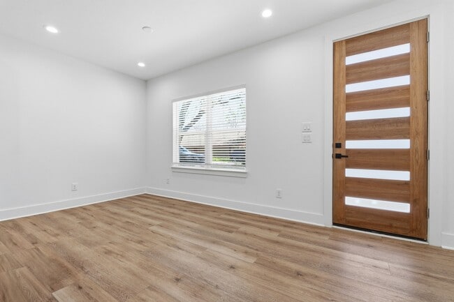 Photo - 8805 Parkway Dr