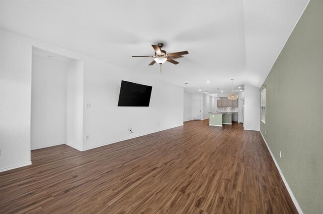 Photo - 128 Konik Rd