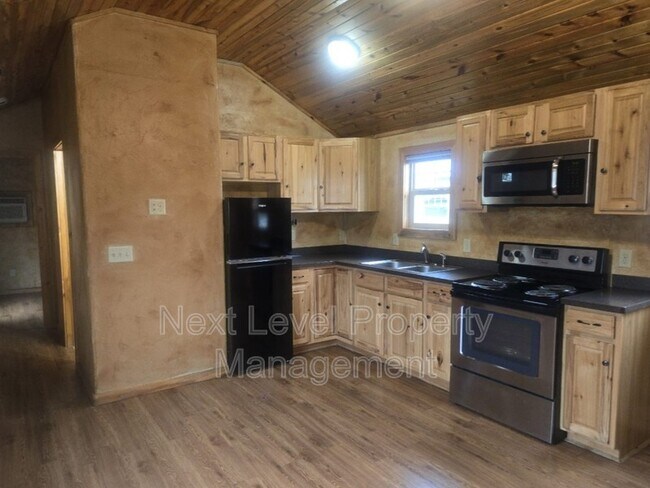 Photo - 111 E Cottonwood Dr