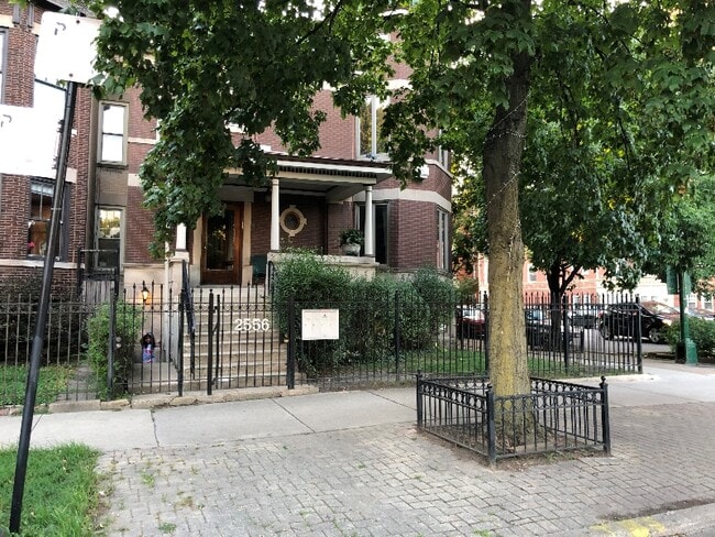 Photo - 2556 N Kedzie Blvd Unit GARDEN