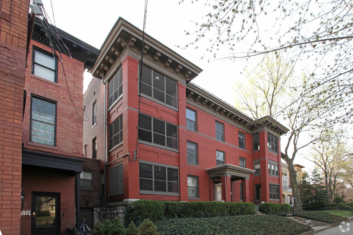 Photo - 1605 S 3rd St Apartments