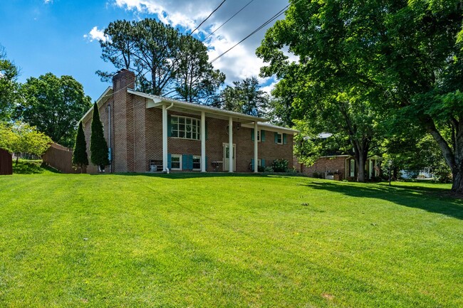 Photo - JC Rental Available. Prime location