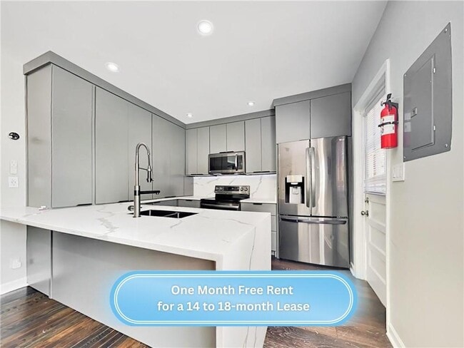 Building Photo - 425 Lindbergh Drive NE Unit E2