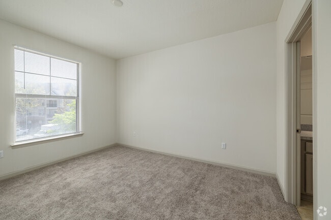 1BR, 1BA - 780SF - Bedroom