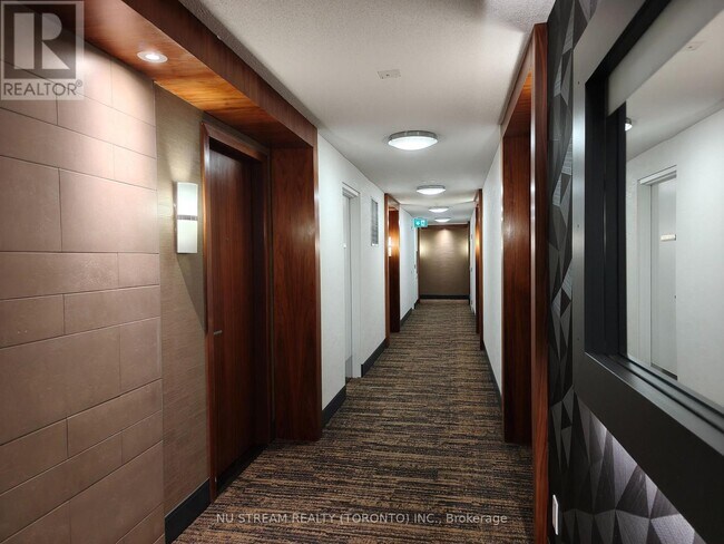 Photo - 39 Galleria Pkwy Unit 801
