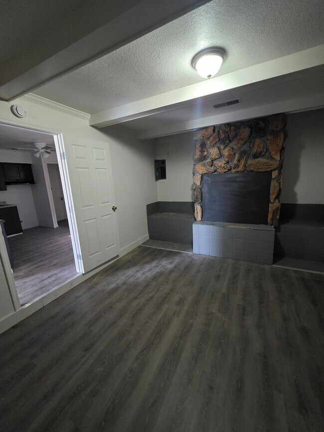 Photo - LIMITED TIME**1/2 OFF DEPOSIT**