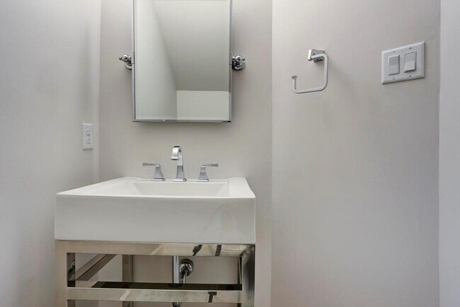 Photo - 1522 Dunlavy St Unidad B