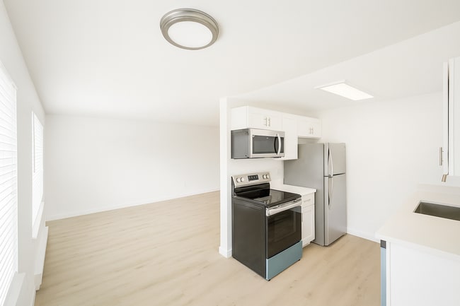 Meadowbrook Apartments