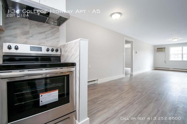 Photo - 134 College Hwy Unit A5