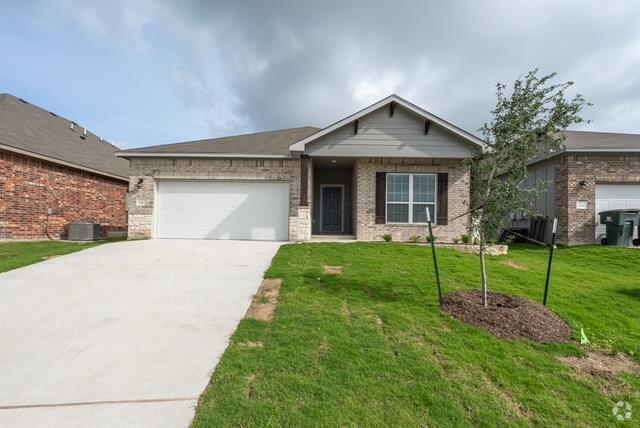 Building Photo - 738 Friar Tuck Dr Rental