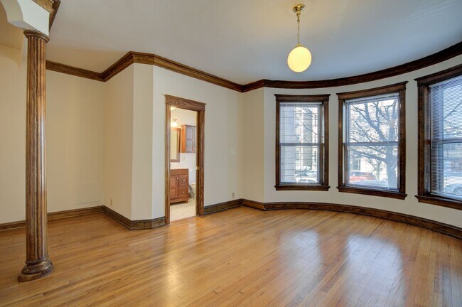 Photo - 845 W. Sheridan
