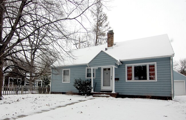 Photo - 704 S Grove St