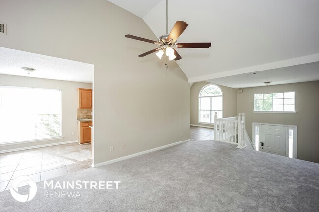 Photo - 6555 Creekview Ct