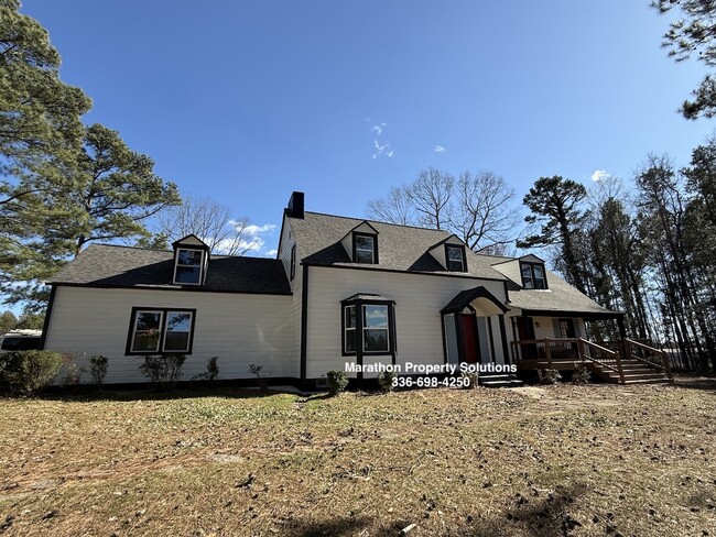 Building Photo - 1682 Cunningham Brick Yard Rd