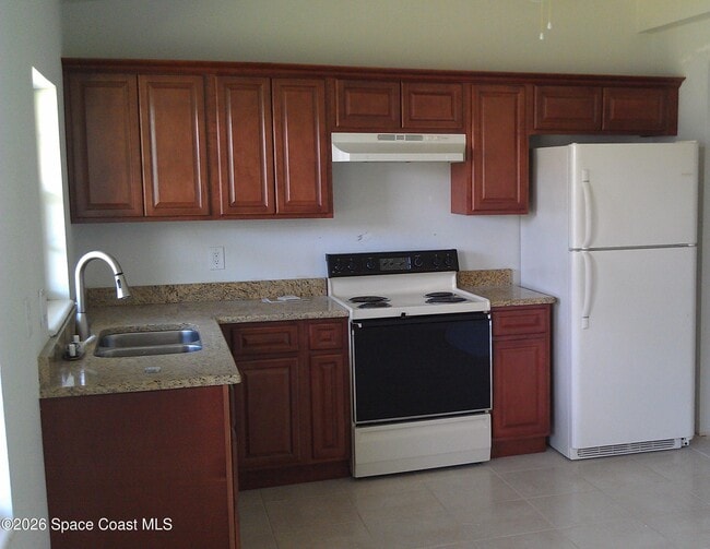 123 Roosevelt Ave Unit B