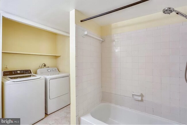 Photo - 404 Girard St Unit 303