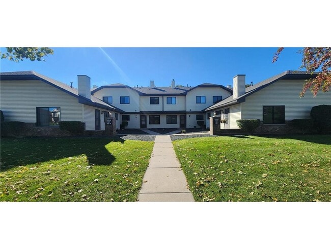 Building Photo - 5505 Orleans Ln N