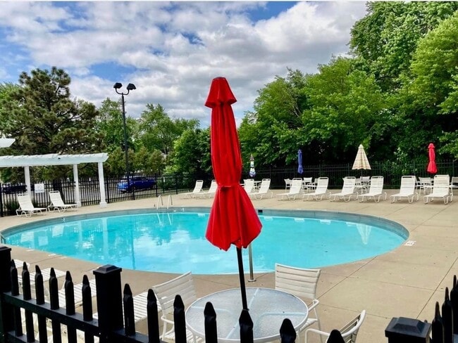 Photo - 650 Perrie Dr Unit 101