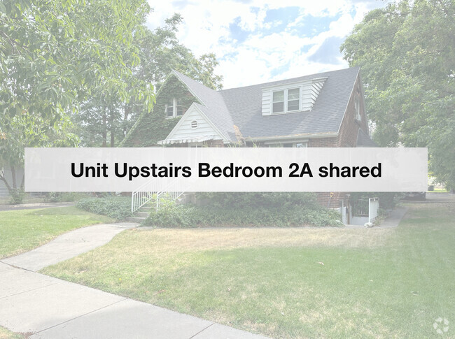 Building Photo - Brick House Duplex Unit Upstairs Bedroom 2A shared