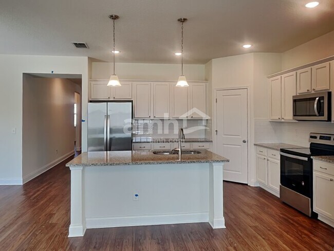 Photo - 2458 Ixora Ct