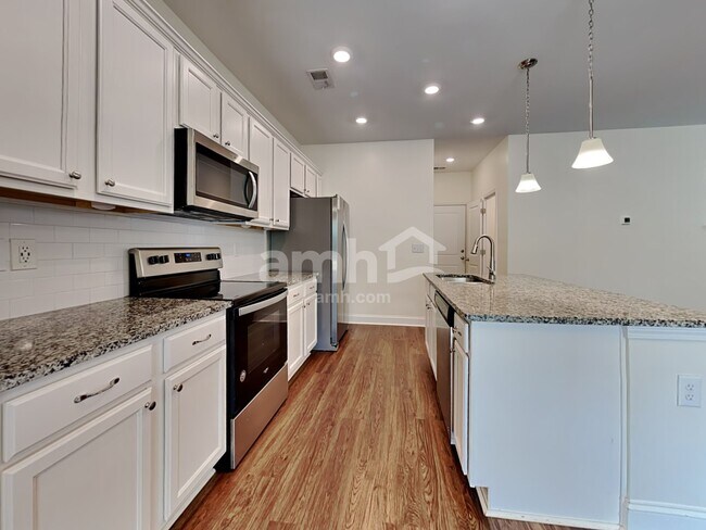 Photo - 132 Sweet Gum Dr