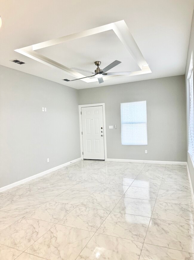 Photo - 2108 E Viviana St