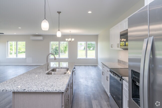 2 BR, 1BA - 1398SF - Kitchen