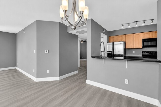 Photo - 2881 N Oakland Forest Dr Unit 112