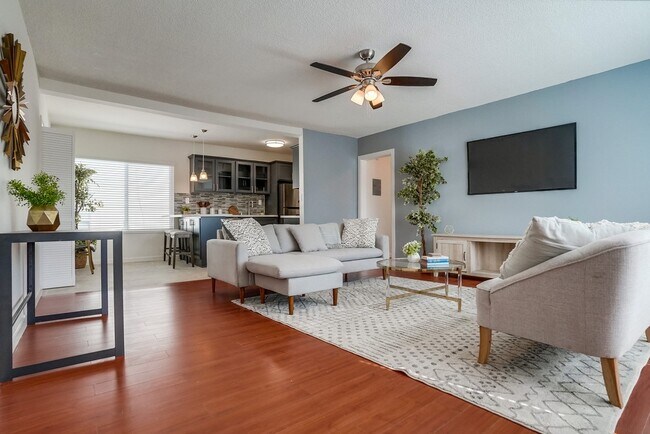 Photo - 6200 10th Ave