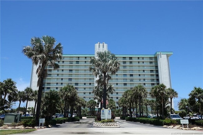 Building Photo - 9940 S Ocean Dr Unit 809