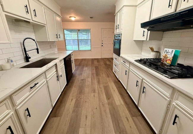 Photo - 1045 Chatwood Dr