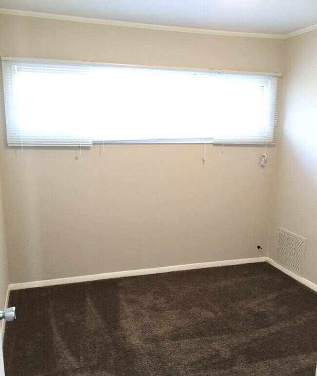 2904 Woodworth Pl Rental House Rental in Hazel Crest, IL