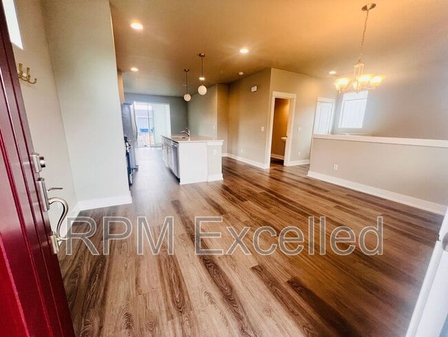 13214 189th Ave E