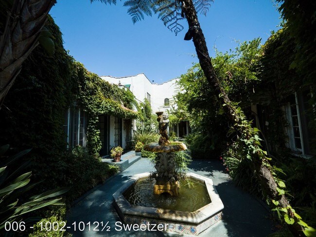 Photo - 1002-1012 N Sweetzer Ave