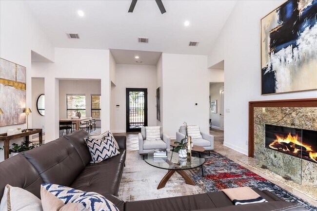 Photo - 37 Autumn Oaks Dr