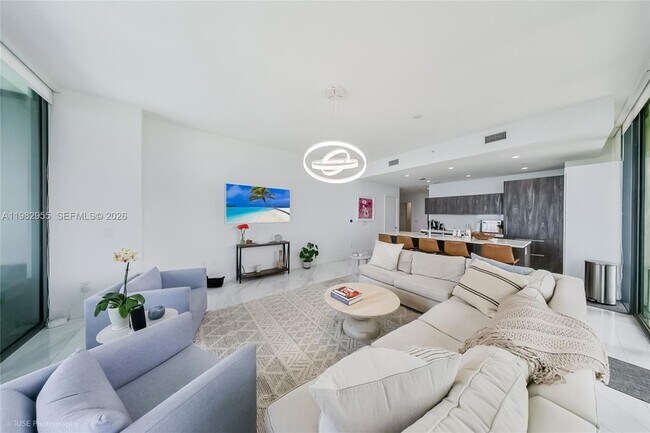 Photo - 480 NE 31st St Unidad 1007
