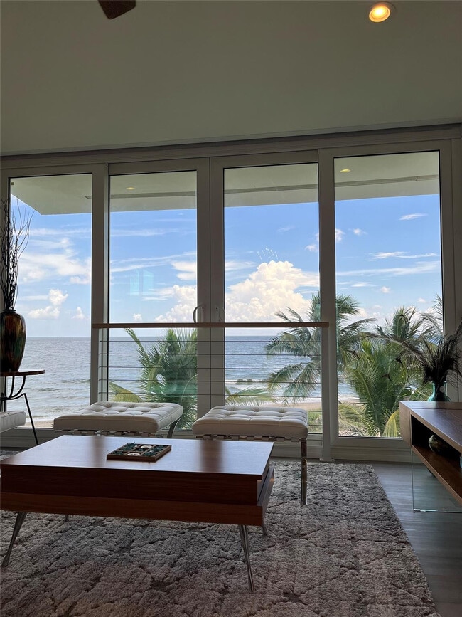 Photo - 1041 Hillsboro Mile Unit 3