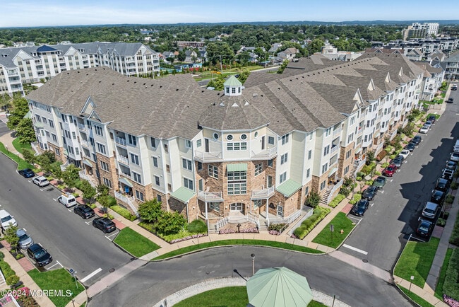 Photo - 33 Cooper Ave Unidad 215