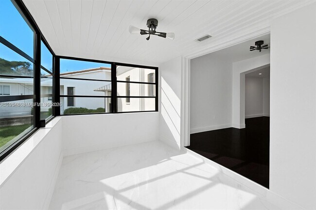 Photo - 9173 Byron Ave