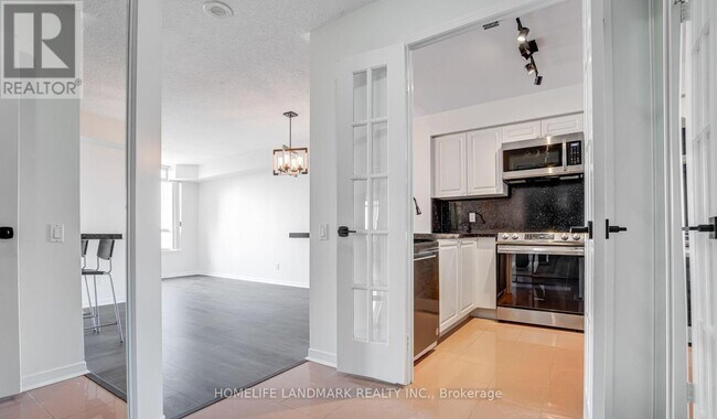 Photo - 8 Hillcrest Ave Unit 618