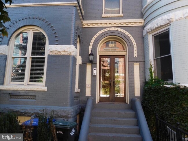 Building Photo - 1318 W St NW